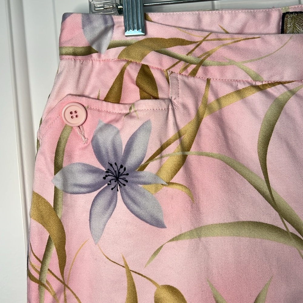 Caribbean Joe, Sz 14, pink floral, Bermuda shorts, stretch, comfy, plus size - Picture 3 of 7